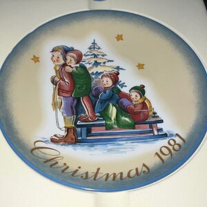 1981 Schmid Berta Hummel Christmas Plate COA
